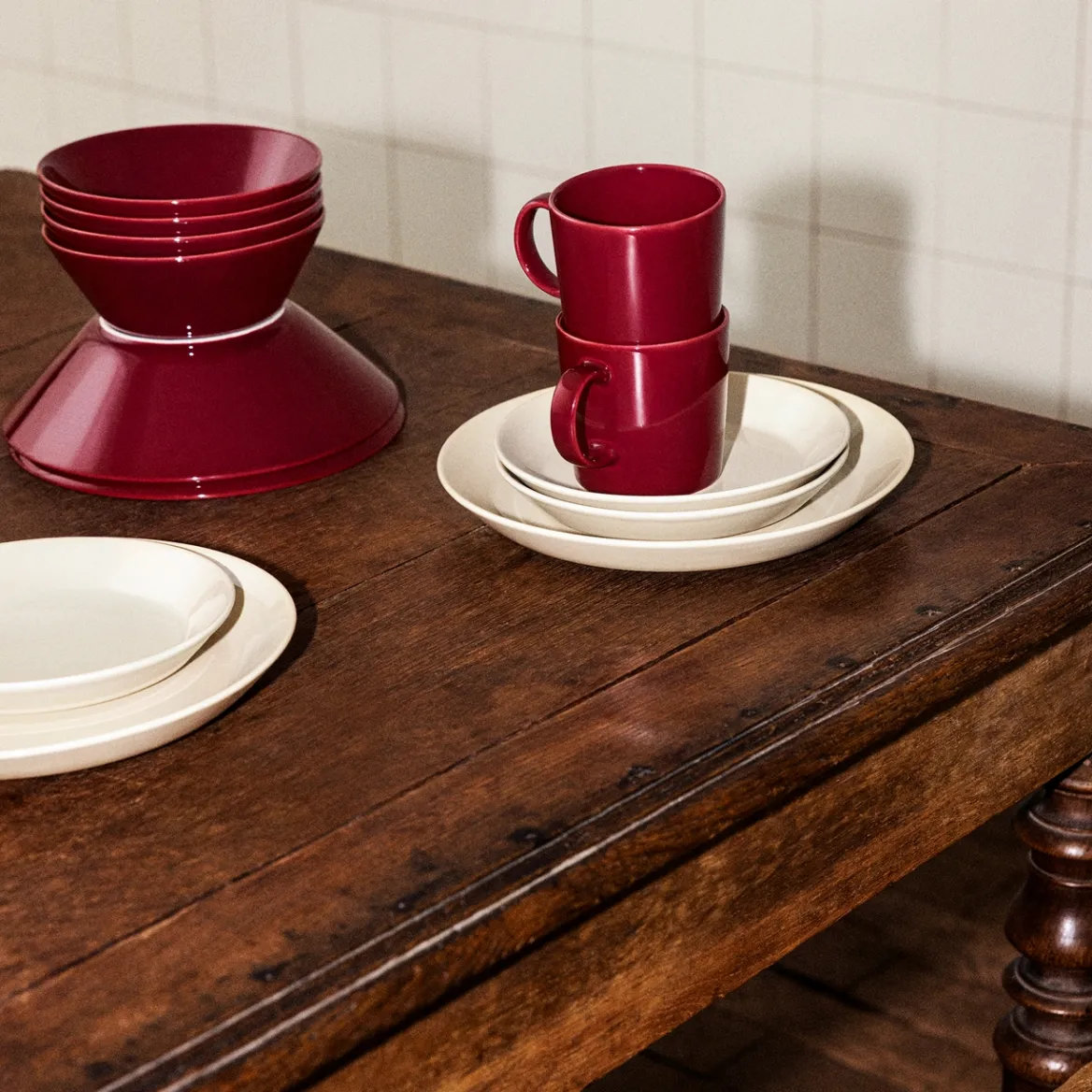 Djup tallrik 21 cm körsbär<IITTALA Discount