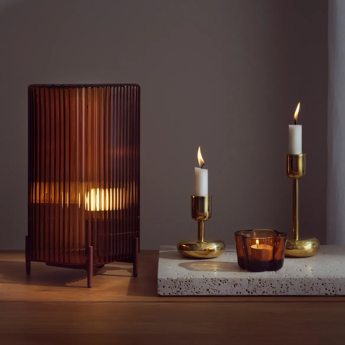 Ljusstake 183mm mässing<IITTALA Outlet