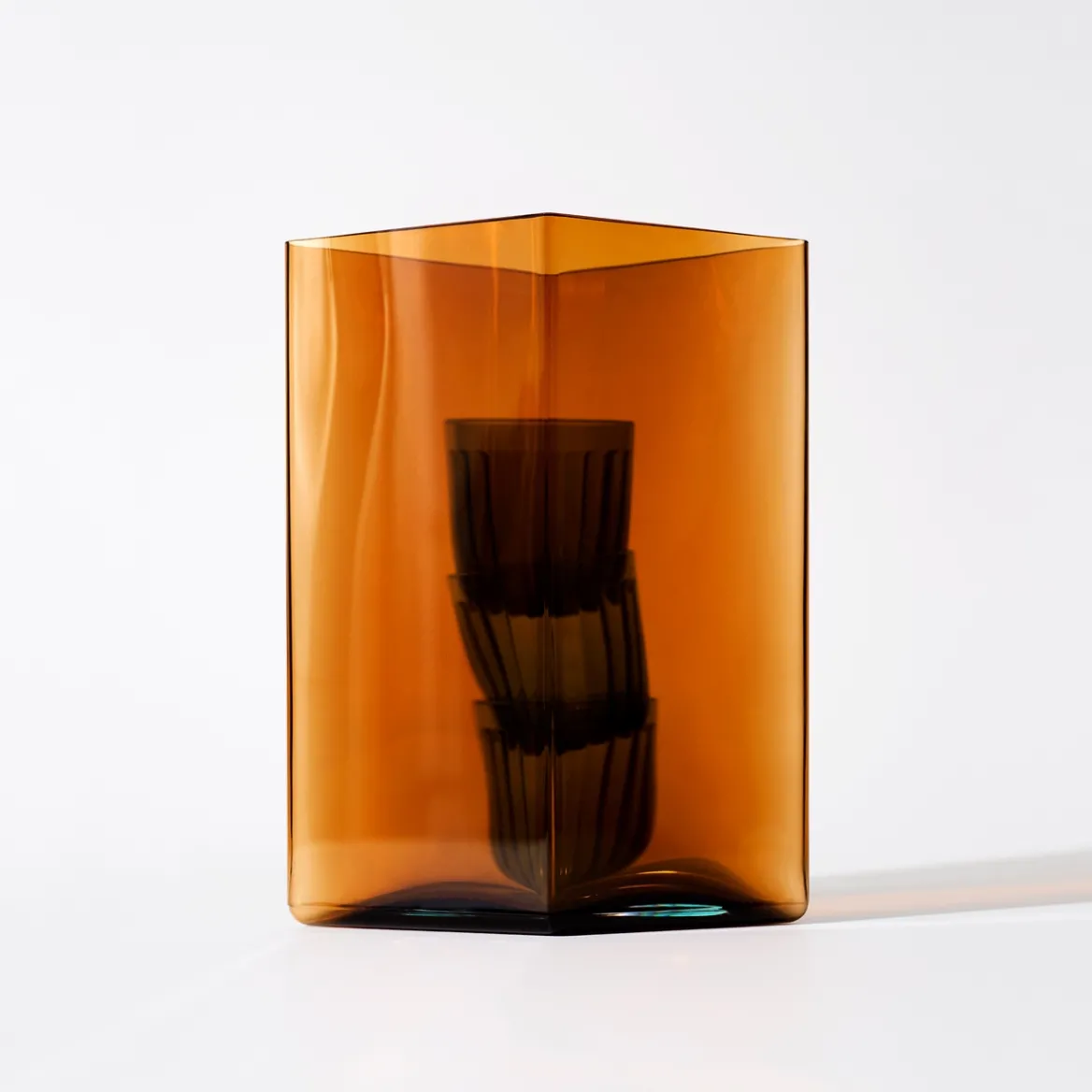 Vas 205x270mm koppar<IITTALA New