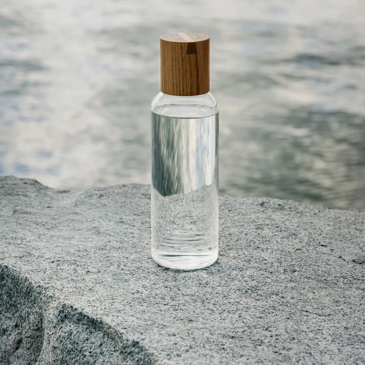 Vattenflaska 0,5L valnöt<IITTALA Discount